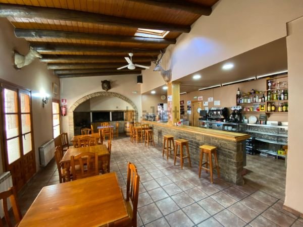 Traspaso restaurante y casa rural.